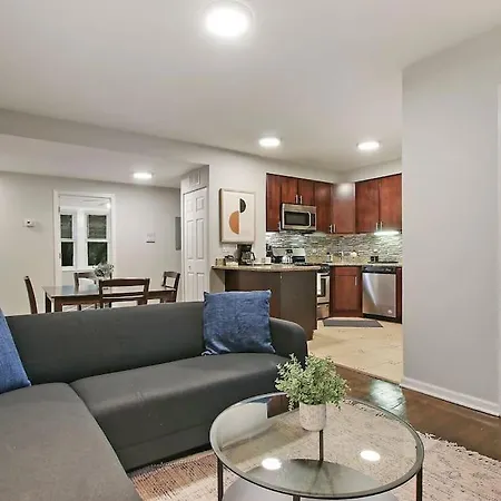 Modern & Furnished 2Br Apt With In-Unit Laundry - Sunnyside 2E